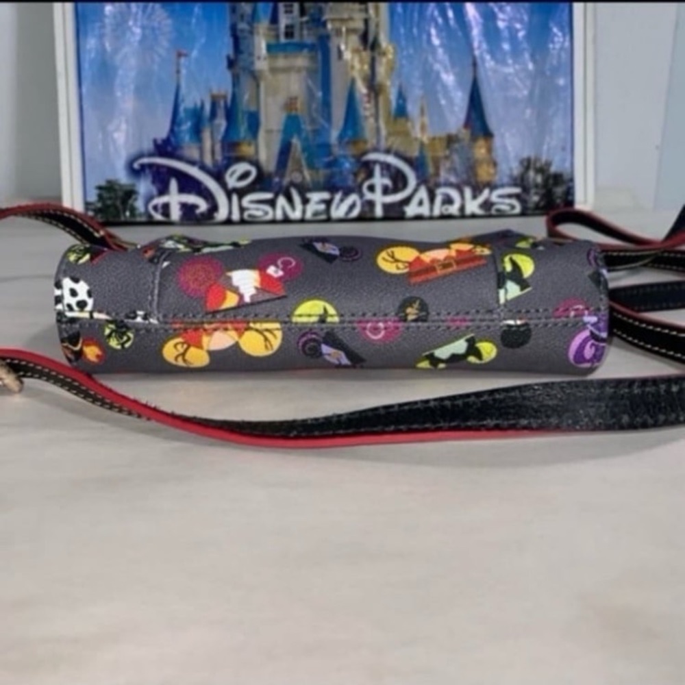 Disney parks x dooney & bourke villains Mickey Mouse ear hat crossbody purse - Picture 3 of 8
